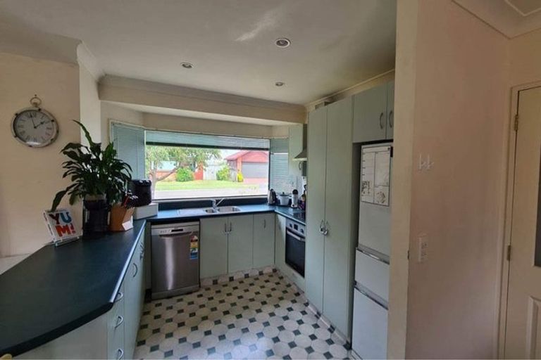 Photo of property in 68 Leighton Avenue, Waiwhetu, Lower Hutt, 5010