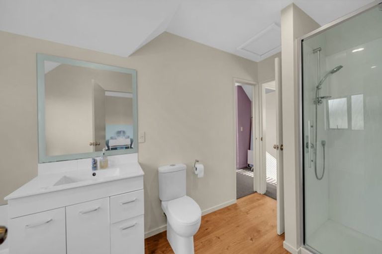 Photo of property in 32a Berkshire Drive, Avonhead, Christchurch, 8042