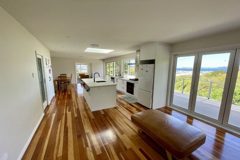 Photo of property in 15 Dowse Drive, Maungaraki, Lower Hutt, 5010