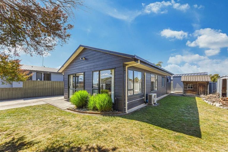 Photo of property in 2 Tillson Crescent, Motueka, 7120