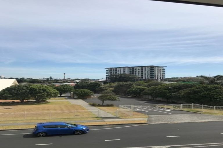 Photo of property in 4/4 Wallson Crescent, Wiri, Auckland, 2104