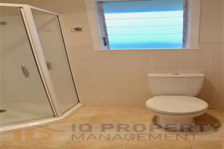 Photo of property in 1/15 East Coast Road, Milford, Auckland, 0620