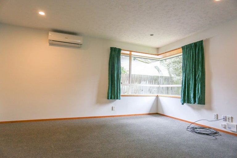 Photo of property in 2/15 Lyndon Street, Riccarton, Christchurch, 8011