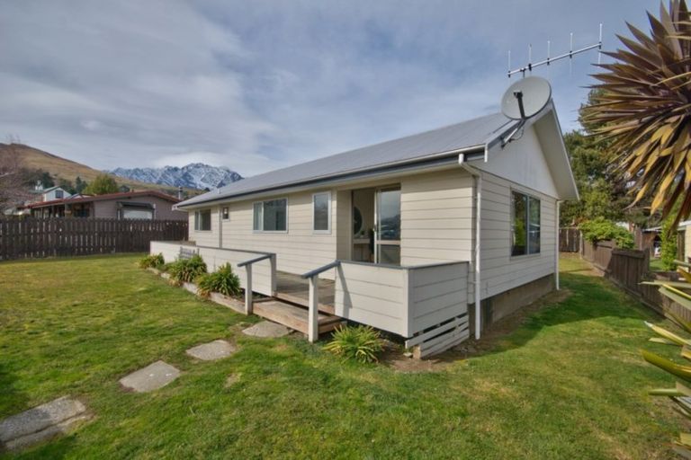 Photo of property in 49 Oregon Drive, Kelvin Heights, Queenstown, 9300