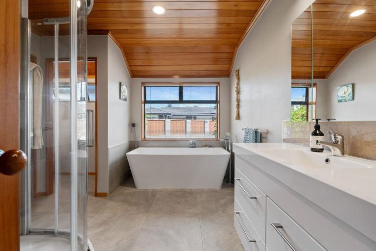 Photo of property in 25 Gillam Crescent, Springfield, Rotorua, 3015