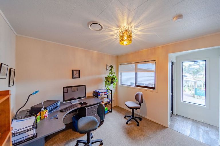 Photo of property in 132 North Shore Road, Eskdale, Napier, 4182