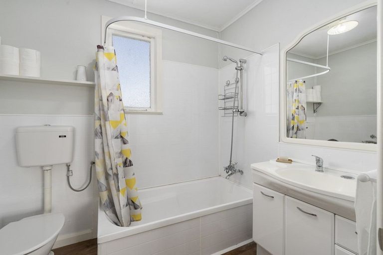 Photo of property in 7 Milne Street, Sanson, 4817