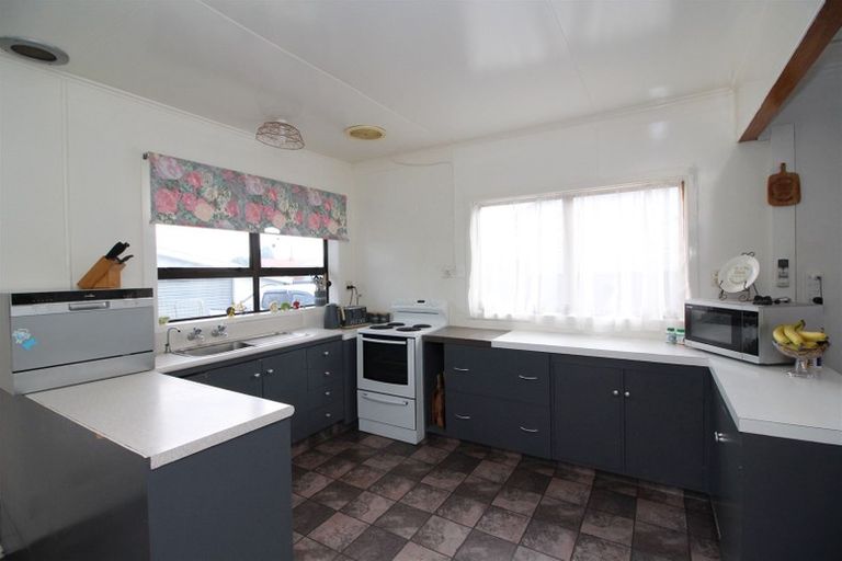 Photo of property in 64 Roslin Street, Tokoroa, 3420
