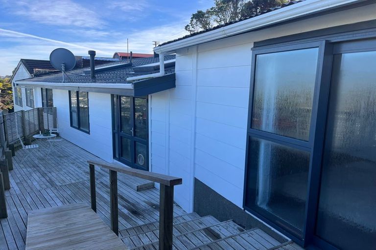 Photo of property in 2 Anzia Way, Johnsonville, Wellington, 6037