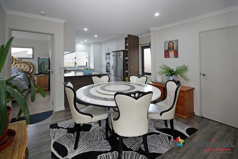 Photo of property in 16 Earlsworth Road, Mangere East, Auckland, 2024