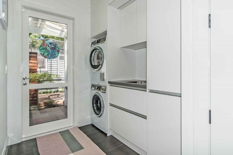 Photo of property in 24 Kinloch Street, St Albans, Christchurch, 8014