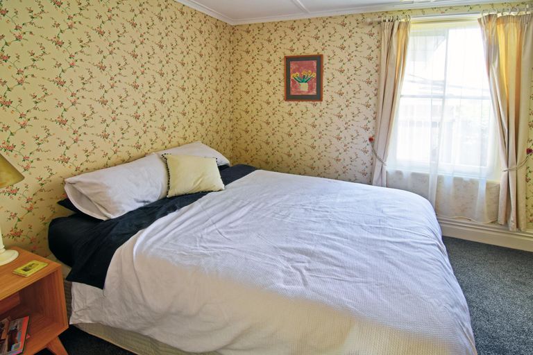 Photo of property in 11 Victoria Street, Masterton, 5810