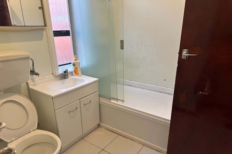 Photo of property in 82 Kauri Street, Miramar, Wellington, 6022