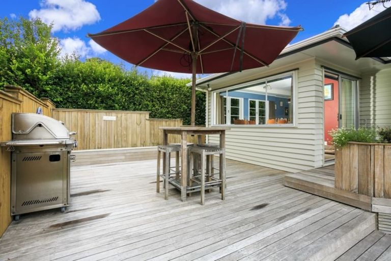 Photo of property in 1/15 Elliott Avenue, Bayview, Auckland, 0629