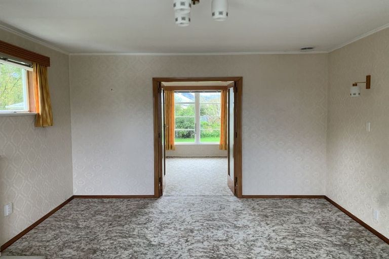 Photo of property in 19 Thackeray Street, Trentham, Upper Hutt, 5018