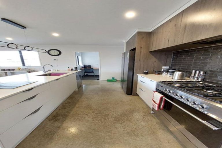 Photo of property in 32 County Drive, Hawera, 4610