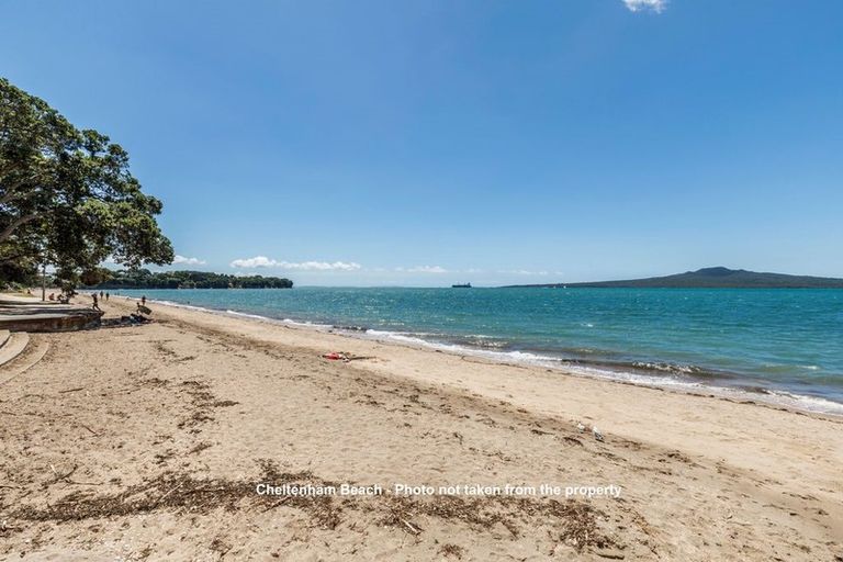 Photo of property in 3/24a Cheltenham Road, Devonport, Auckland, 0624