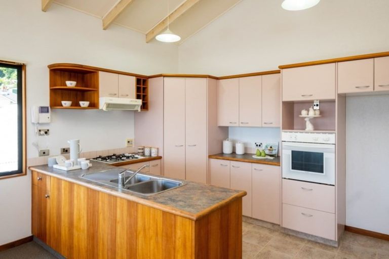 Photo of property in 20b Seapoint Road, Bluff Hill, Napier, 4110