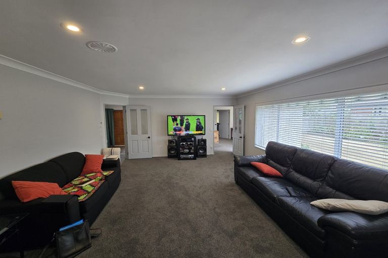 Photo of property in 6 Harvest Court, Paraparaumu, 5032