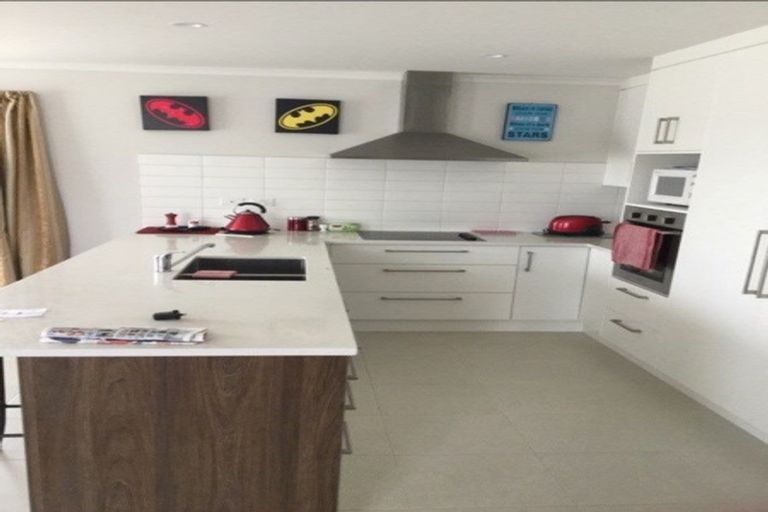 Photo of property in 4 Captain Mitchell Drive, Opaheke, Papakura, 2113