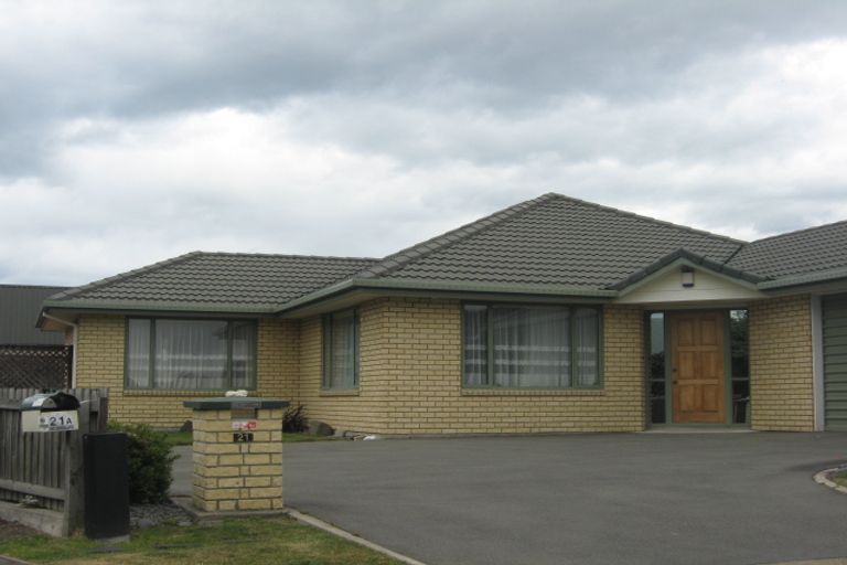 Photo of property in 1/21 Quantock Place, Burwood, Christchurch, 8083