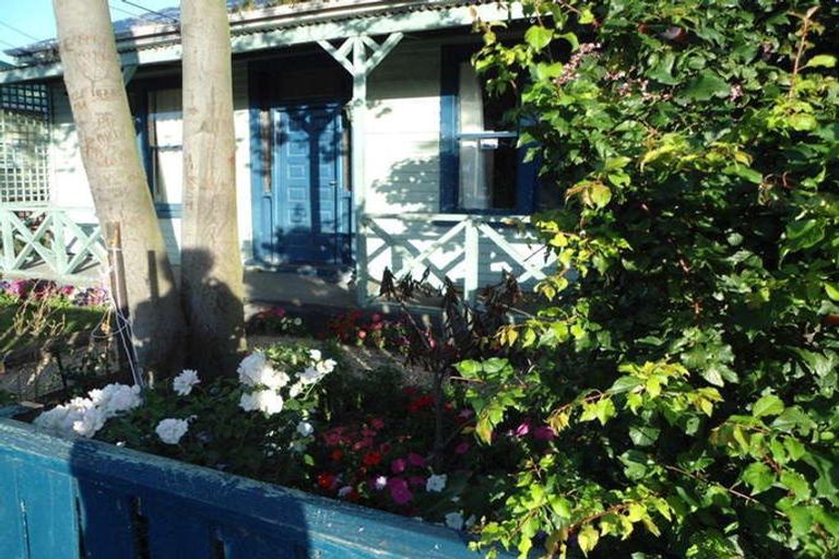 Photo of property in 24 Olliviers Road, Phillipstown, Christchurch, 8011