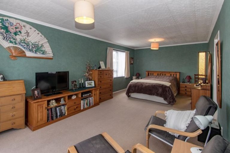 Photo of property in 4 Canterbury Street, Tamatea, Napier, 4112