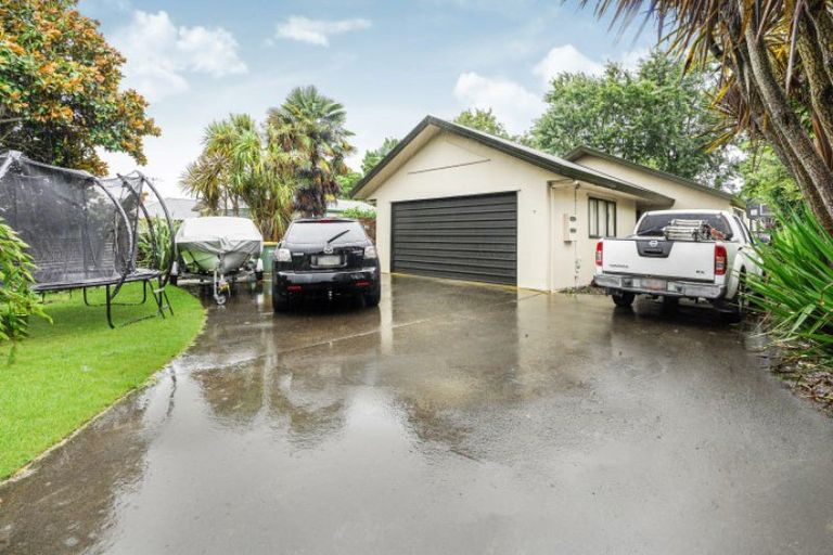 Photo of property in 9 Shannon Place, Nawton, Hamilton, 3200