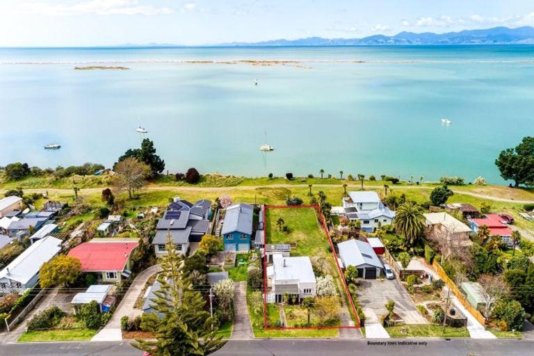 Photo of property in 93 Trewavas Street, Motueka, 7120