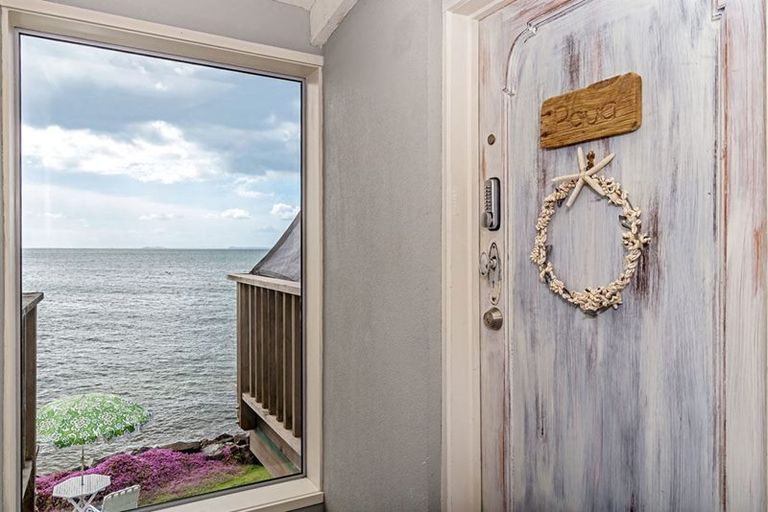 Photo of property in 5/4 Arkles Strand, Arkles Bay, Whangaparaoa, 0932