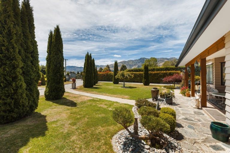 Photo of property in 55 Loach Road, Hawea Flat, Wanaka, 9382