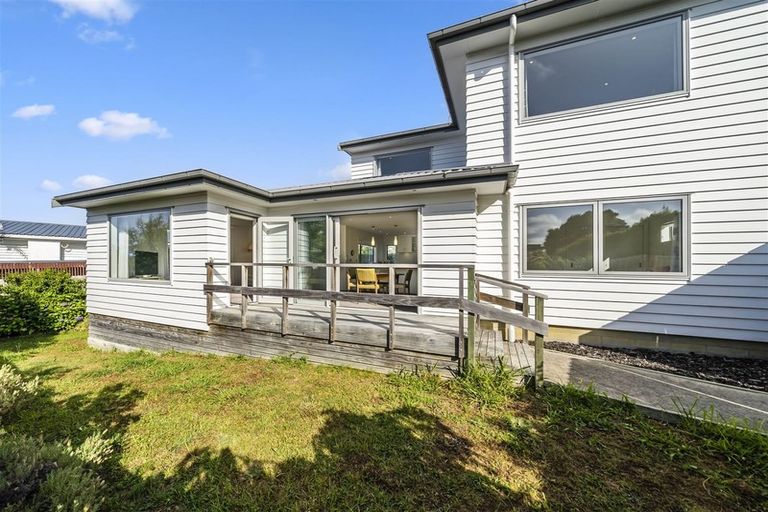 Photo of property in 7 Crichton Terrace, Hauraki, Auckland, 0622