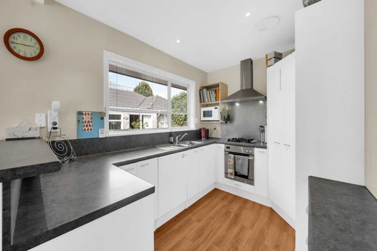 Photo of property in 32 Coniston Avenue, Ilam, Christchurch, 8041