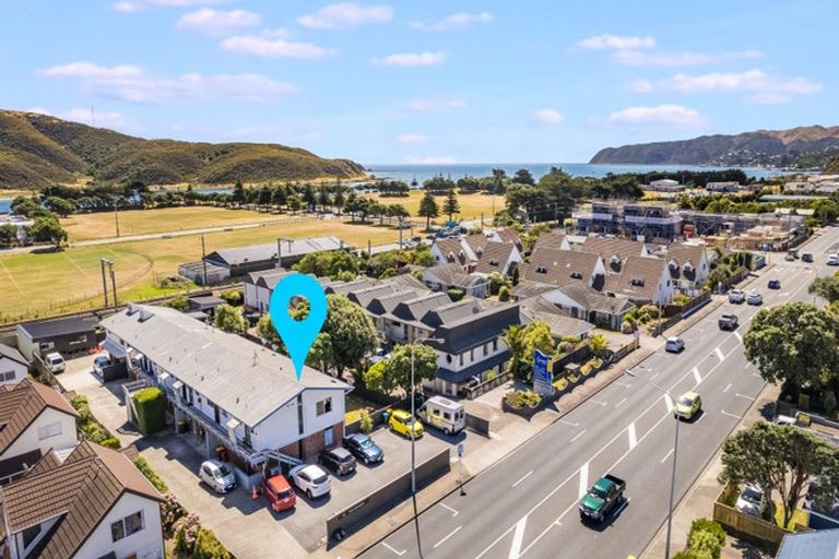 Photo of property in 6/35 Mana Esplanade, Paremata, Porirua, 5026