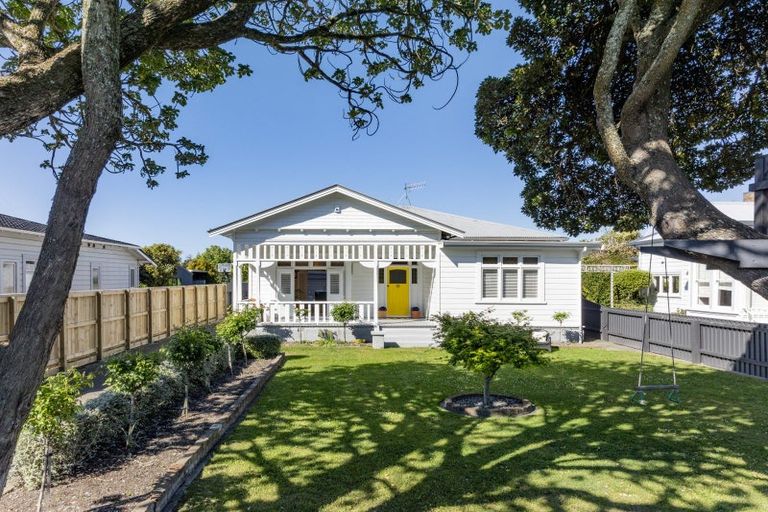 Photo of property in 69 Nelson Crescent, Napier South, Napier, 4110
