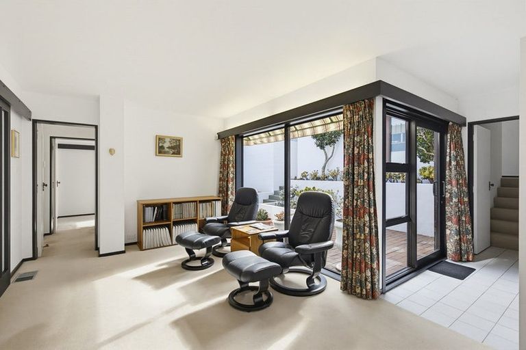 Photo of property in 68a Rama Crescent, Khandallah, Wellington, 6035