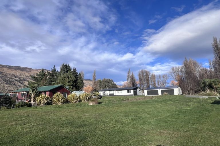 Photo of property in 4 Hector Close, Kingston, Athol, 9793