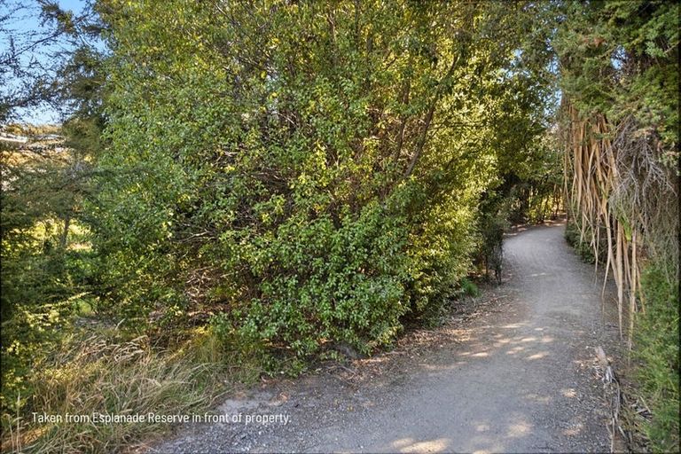 Photo of property in 198 Lakeview Terrace, Lake Hawea, Wanaka, 9382