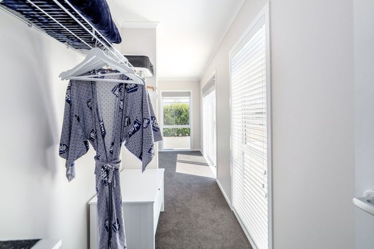 Photo of property in 18 Tuscan Lane, Martinborough, 5711