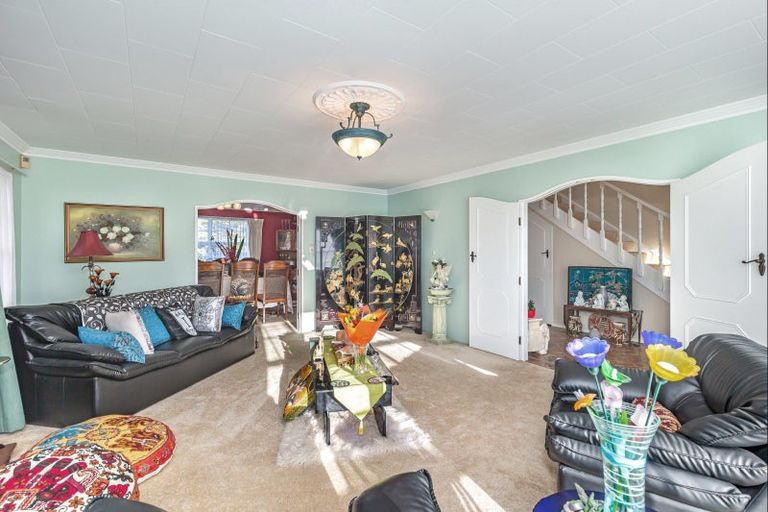 Photo of property in 2 Avon Street, Levin, 5510