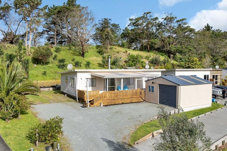 Photo of property in 21 Tamure Place, Ruakaka, 0116