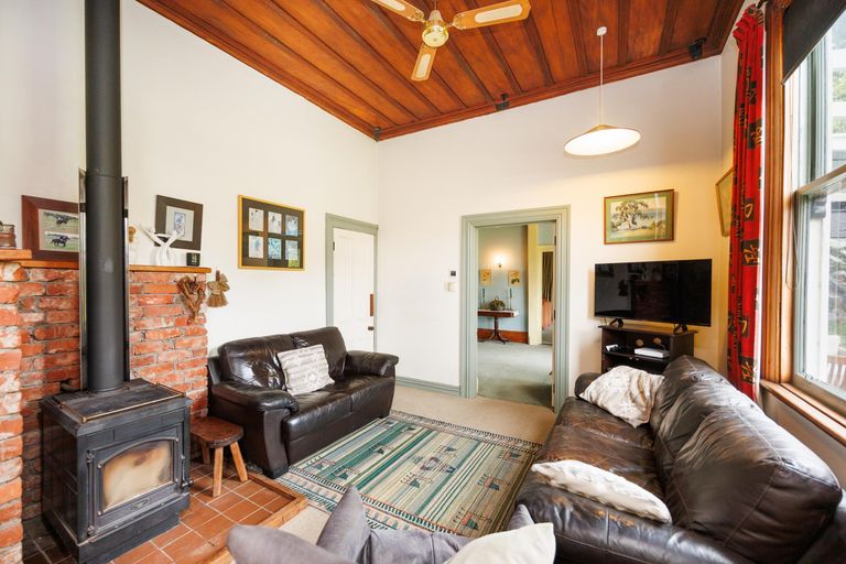 Photo of property in 394 Kairanga Bunnythorpe Road, Bunnythorpe, Palmerston North, 4478