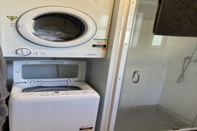 Photo of property in 92 Karepa Street, Brooklyn, Wellington, 6021