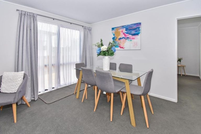 Photo of property in 16a Buller Crescent, Manurewa, Auckland, 2102