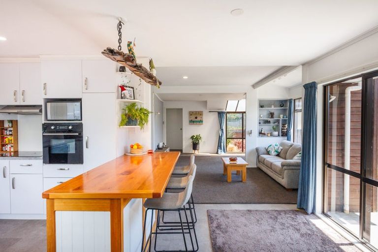 Photo of property in 11 Koura Street, Tangimoana, 4822