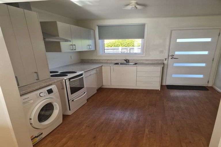 Photo of property in 2/78 Hills Road, Edgeware, Christchurch, 8013