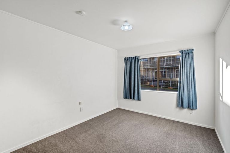 Photo of property in 2/20 Roulston Street, Pukekohe, 2120