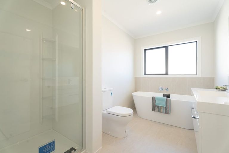 Photo of property in 29 Farnworth Terrace, Churton Park, Wellington, 6037