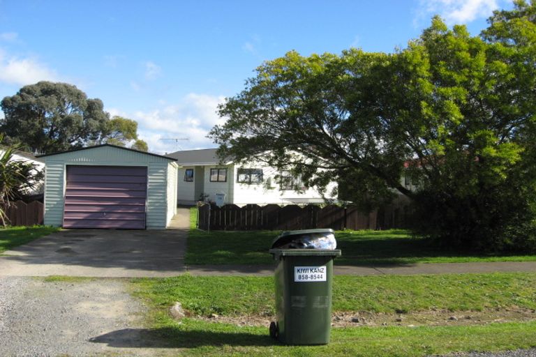Photo of property in 25 Charles Street, Takapau, 4203