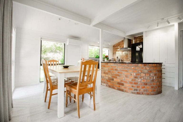 Photo of property in 266 Victoria Avenue, Hokowhitu, Palmerston North, 4410